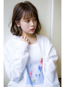 ライリー(riley) rileyワンカール外ハネボブ×イヤリングカラー