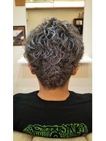 エール(ale)&nbsp;パーマ&ハイトーンカラー