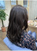 アッシュグレージュ