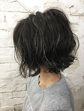 プライズ 所沢プロぺ通り店(prize) ホワイトハイライト/ラフボブ/切りっぱなしボブ