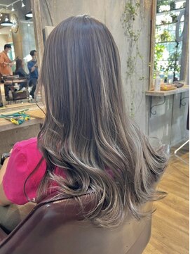 ロダット 横浜(LODAT by little) ハイライト×グレージュカラー【LODAT横浜】