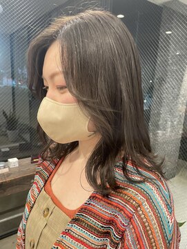 ヴァンキャトル デニム(vingt_quatre denim) ミディアムレイヤーウルフスタイル♪