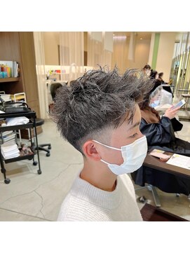 ブランシェ 高蔵寺店(BRANCHE) ◆刈り上げフェードスタイル◆【北川】
