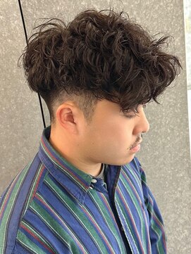 ニアウ 高崎店(Niau) スペインカールメンズパーマフェードメンズカット群馬県高崎市