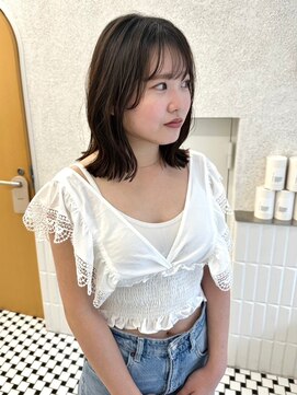 コス(KOS) ミディアム/レイヤーカット/立川/カラー/白髪染め/前髪カット