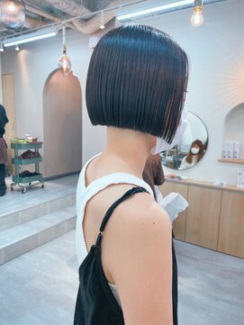 シビバイレボ(CIBI by revo) 地毛風カラー/ナチュラルレイヤーカット/ショートボブ[船橋]