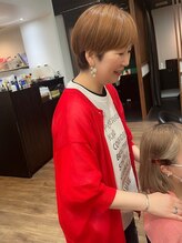クロ ヘアー(CURRO HAIR) 山下 夏子