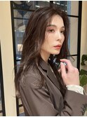 似合わせカット顔周りレイヤー センター分けロングヘア ブラウン