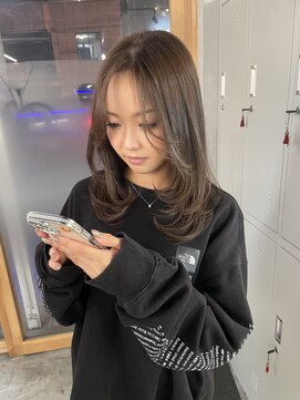 キング 高槻(K!ng) 縮毛矯正髪質改善ハイライトレイヤーカット高槻美容室エクステ