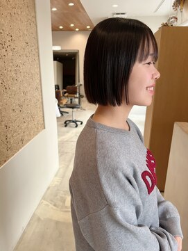 マカナワークス(makana works) ミニボブ、タッセルボブ、縮毛矯正