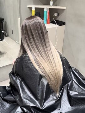 コスモス 町田(COSMOS) ホワイトミルクティーバレイヤージュ