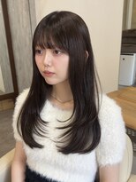 ムージー(moug)&nbsp;レイヤーカット/暗髪/韓国/広島/袋町