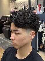 ブリーチ 池袋店(BLEACHi)&nbsp;強さ調整可能、海外風オールバックパーマ”ラルフカール“