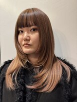 モナン 渋谷(Monan)&nbsp;レイヤーカット デザインカラー 前髪あり バタフライカット