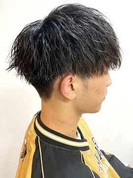 ヘアークリエイ トポライトウィロー 烏丸(Hair Create Polite willow) 20代30代メンズツイストパーマ束感トラッドオシャレ感ショート