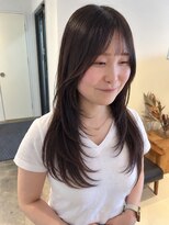 シー.(SHE.)&nbsp;【SHE.】レイヤーカット/グレージュ/地毛風カラー