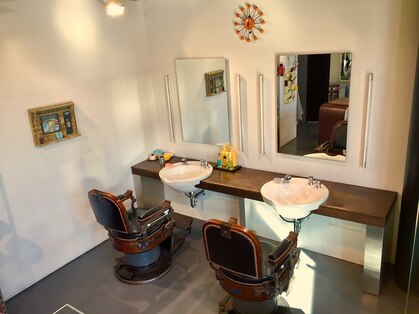 バーバーサルーン サトウ(Barber Saloon SATO)の写真