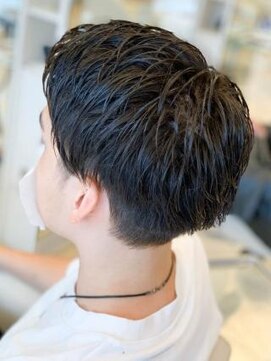 ミーティア バイ クアトロ(Meteor By QUATRO) センターパート×モテショート