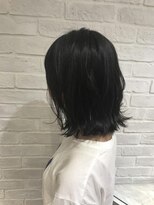 コム(com by neolive)&nbsp;切りっぱなし外ハネミディ 3