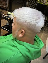 エルハウス(L house...)&nbsp;【メンズ専門/理容室 】フェード スキンフェード アップバング