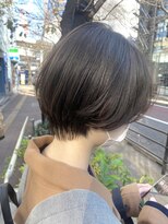 ショートボブ　丸みショート　グレーベージュ