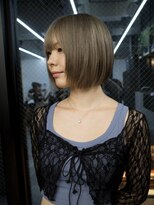 ギークス(GEEKS) 【GEEKS渋谷】ハイトーングレージュ/レイヤーボブ/冬カラー/小顔