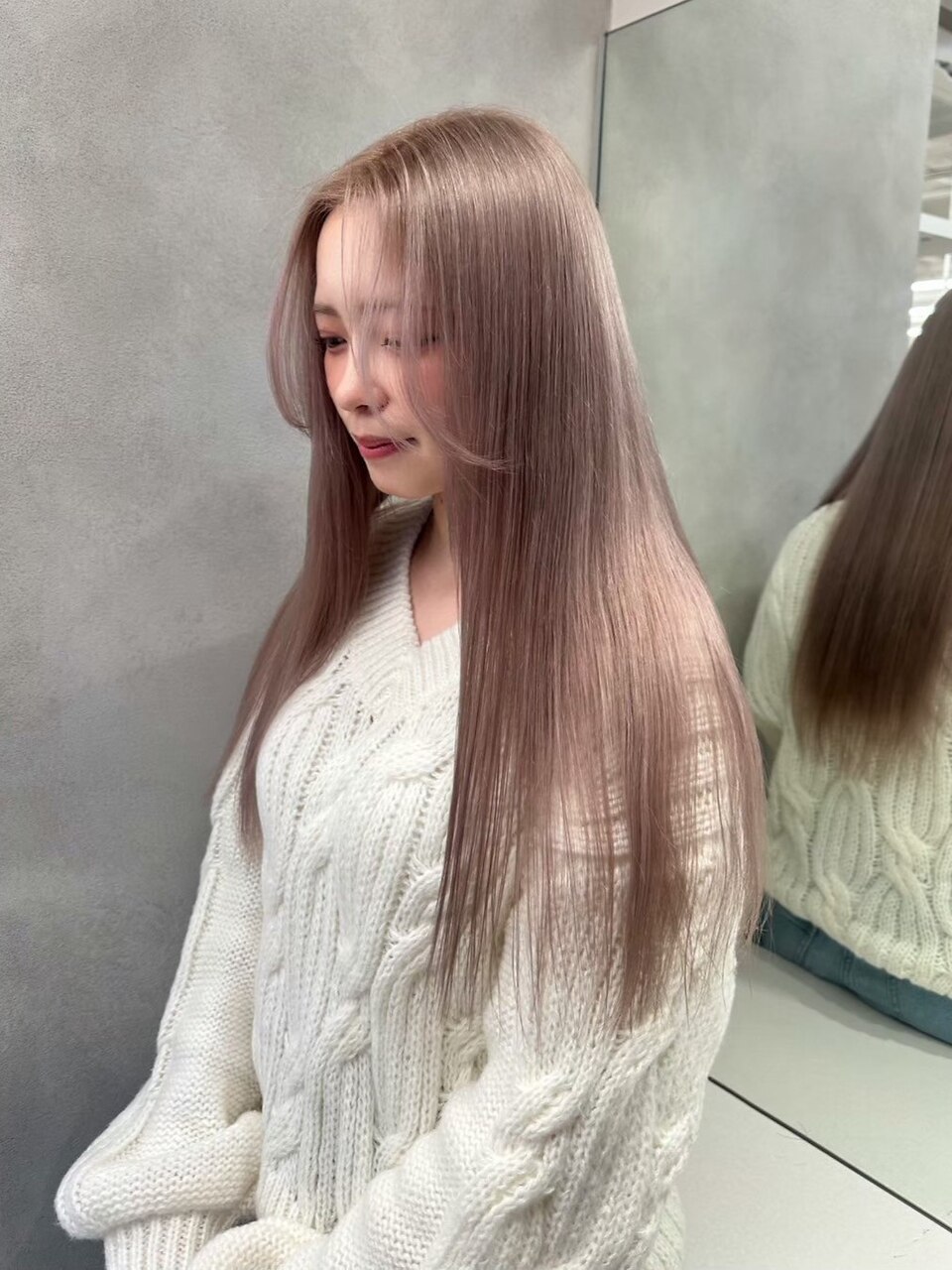 2026年秋】ミルクティーアッシュの髪型・ヘアアレンジ｜人気順