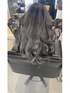 シャンプーボーイエイムス(SHAMPOO BOY aims) バレイヤージュ/ハイライト