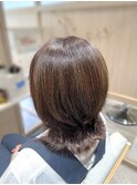 アッシュブラウンハイライトカラー/くびれミディアム