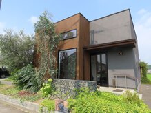 ヘアーリアン(hair Lien)の雰囲気（自然いっぱいの外観が目印です！）