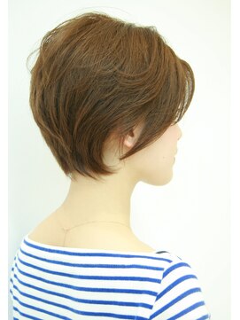 ラグエル(RAGUEL) 【30代40代50代】　キレイなシルエットのショートヘア