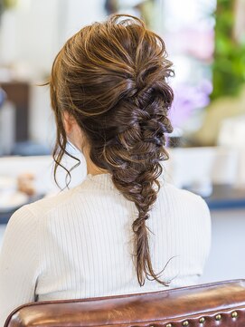 アーチヘアデザイン(ARCH hairdesign) .