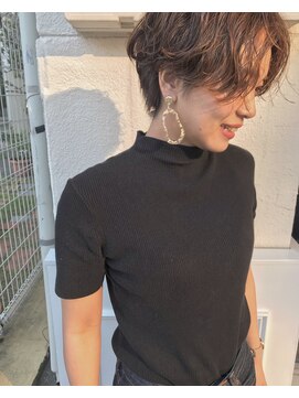 ムジーク(Musiiik) かっこよくて色っぽい大人のショートパーマ