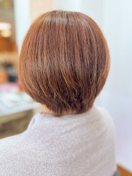 アークスヘアー イエロー大人可愛い小顔ショートボブ前下がりショートハイライト