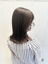 トッカ 仙台東口店(tocca)&nbsp;ミディアム外ハネ×アッシュベージュ