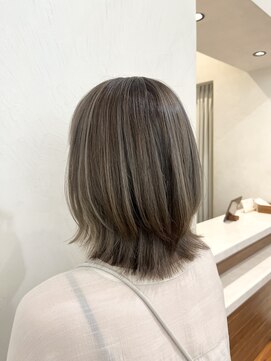 ネックス 表参道本店(nex) 【nex 表参道】白髪ぼかし ハイライト  外ハネレイヤー 齋藤