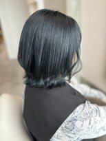 アナ ラーナ(Anna Lanna)&nbsp;カラー剤でダブルカラー×ブルーブラック