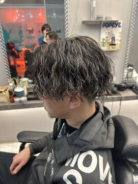 刈部倶楽舞 ホワイトメッシュ/ツイストスパイラル/メンズパーマ