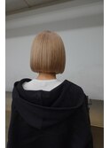 ケアブリーチホワイトブロンドボブ
