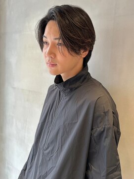 ニコ トウキョウ ロジック(nico TOKYO Logic) フェザーパーマセンターパートニュアンスパーマ20代30代