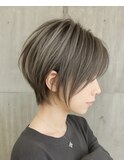 白髪ぼかしハイライトで立体感のあるくびれショート小田急相模原