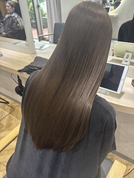 ジーナ 福岡天神(Zina) 艶髪/美髪/髪質改善【Zina福岡天神】