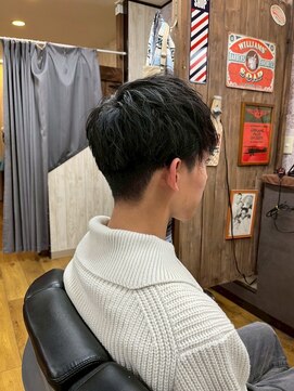 MEN’S HAIR/サーフカール/刈り上げセンターパート/印西