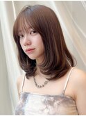 前髪顔まわり小顔似合わせミディアムレイヤーグレージュカラー