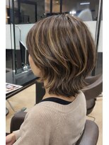 ルノン イオンモール佐久平店&nbsp;ミディアムスタイル×ハイライト×髪質改善トリートメント