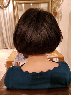 ウィービーパセリ atre川越店(WE BE PARSLEY) 前下がりボブ(スタイリスト西田)