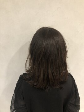 キー(KEY) デザインカラー　グラデーションカラー　ルーズレイヤースタイル