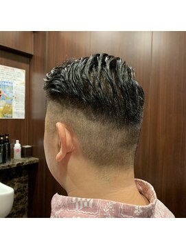 ヒロギンザ 青山店(HIRO GINZA) 2ブロック7:3 分け目ライン