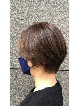 デザインフォーヘアー(De:sign for Hair) ☆プラチナベージュ☆くびれショート