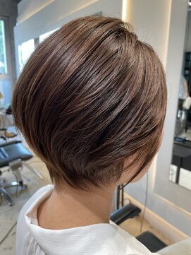 ヘア デザイン リスク(HAIR DESIGN RISK) 【三鷹 RISK 大橋佳菜子】柔らかい動きの前下がりショート